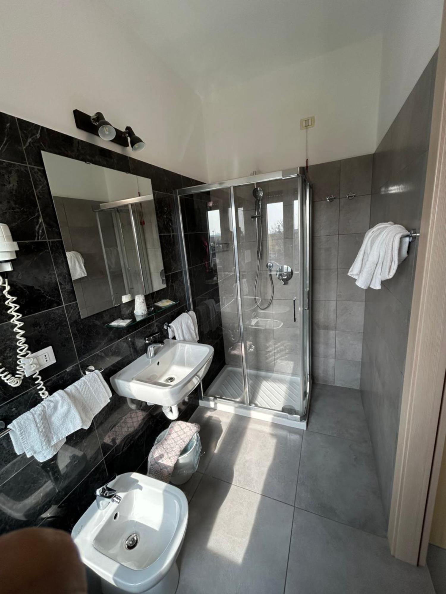 Hotel Marchina Brescia Esterno foto